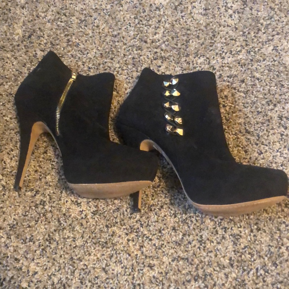 Vince Camuto bootie sz 10